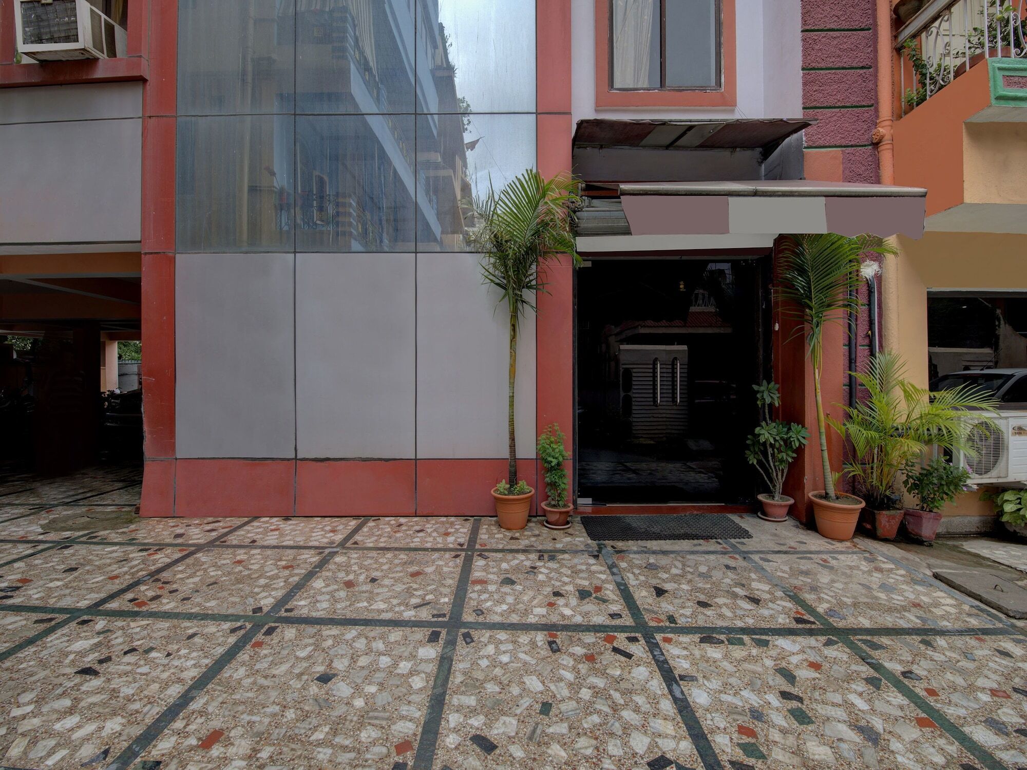 Oyo 4275 Hotel Sunraj Residency Ranchi Exterior foto